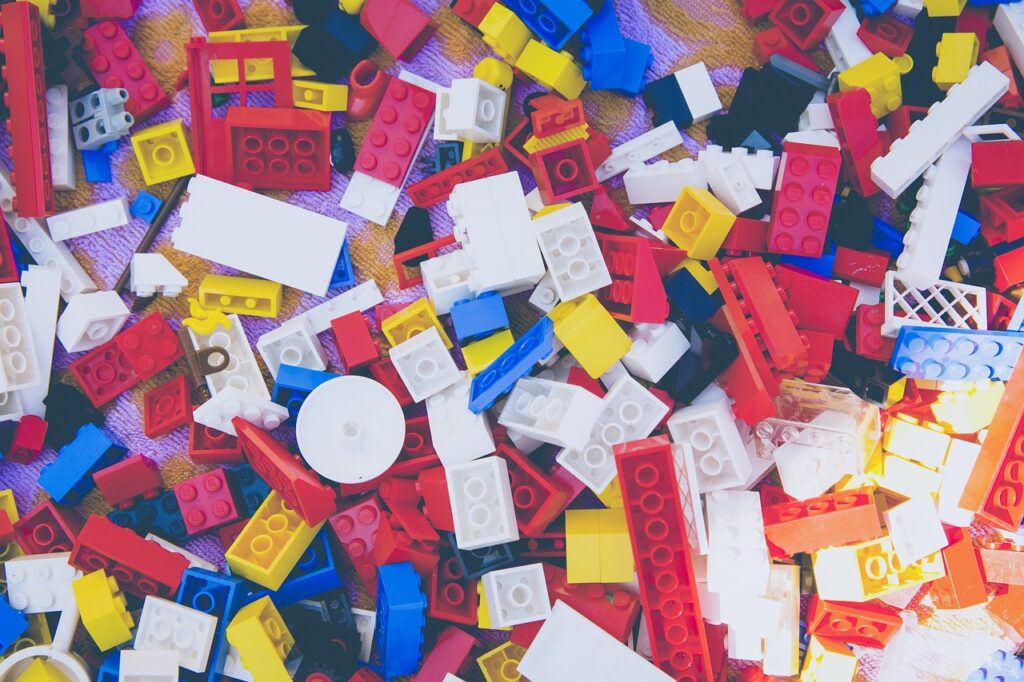 lego, to play, to build